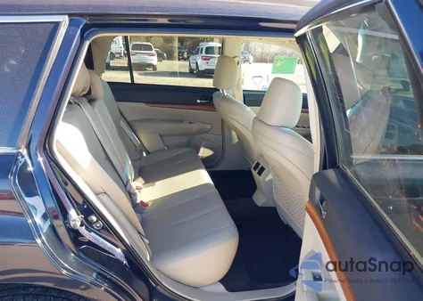 2013 Subaru Outback 2.5I Limited z USA, uszkodzony, nr VIN 4S4BRBKC5D3241585